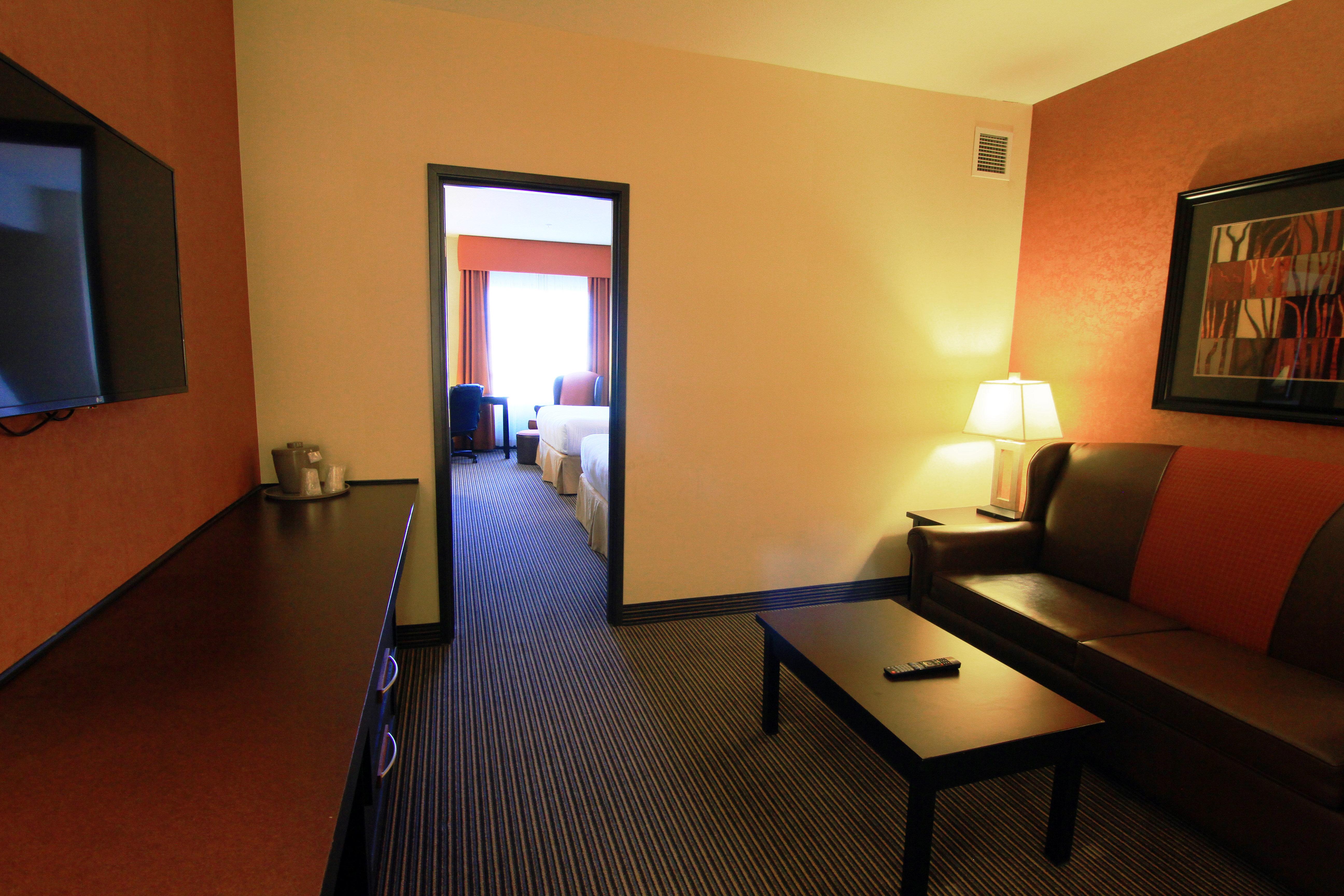 Holiday Inn Express Airport Calgary By Ihg YYC Exterior foto