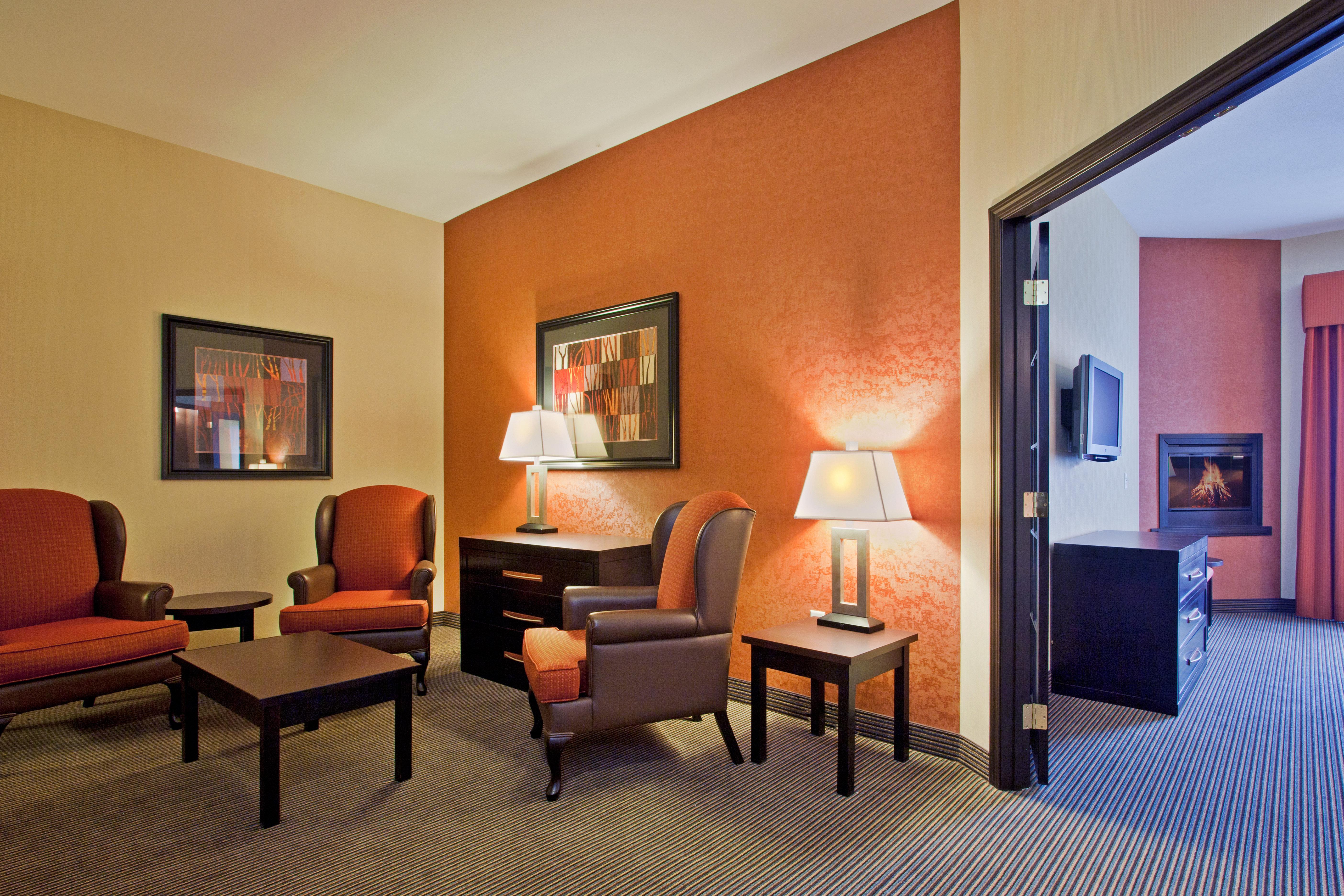 Holiday Inn Express Airport Calgary By Ihg YYC Exterior foto